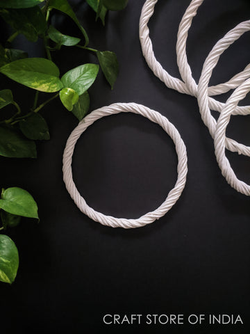 White - Wreath Rings (Set of 2)