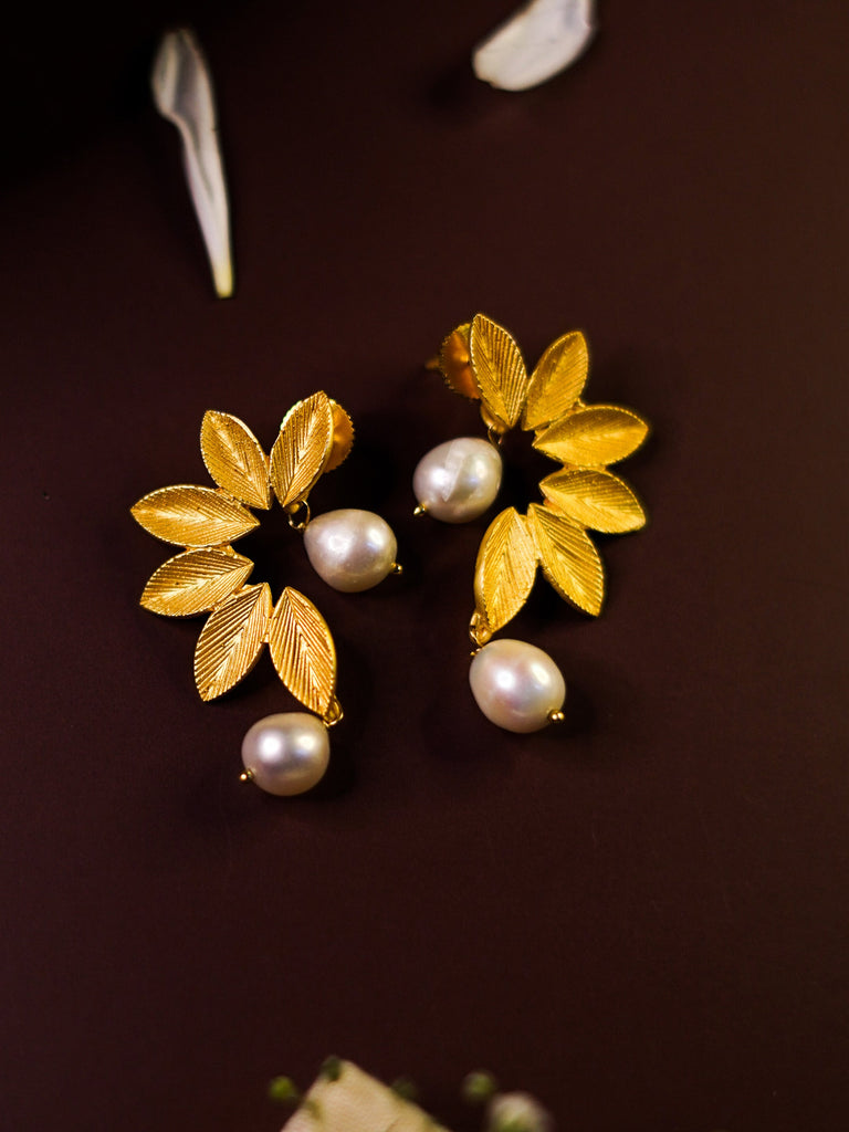 Buy Rich And Famous Designer Flower Stud Earrings For Girls And Women  Online at Best Prices in India - JioMart.