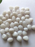 White - Natural Stones (25 Beads)