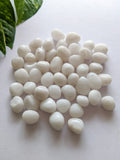 White - Natural Stones (25 Beads)